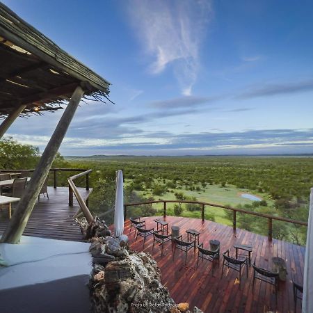 Ongava Lodge Окаукуэджо Экстерьер фото