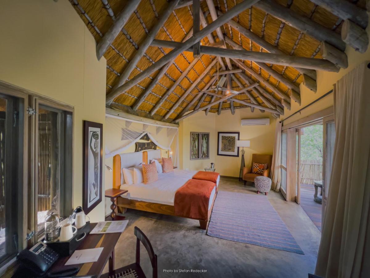 Ongava Lodge Окаукуэджо Экстерьер фото