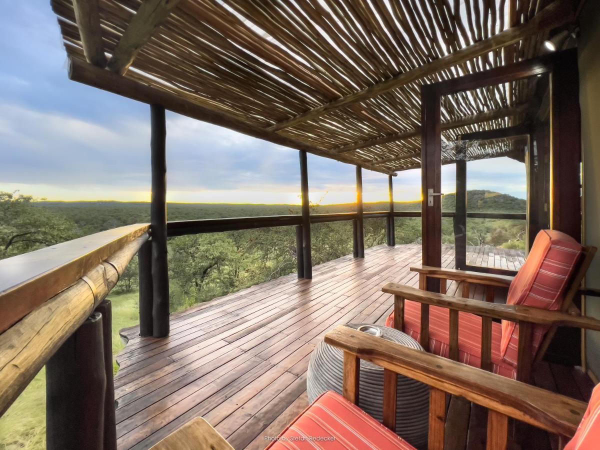 Ongava Lodge Окаукуэджо Экстерьер фото