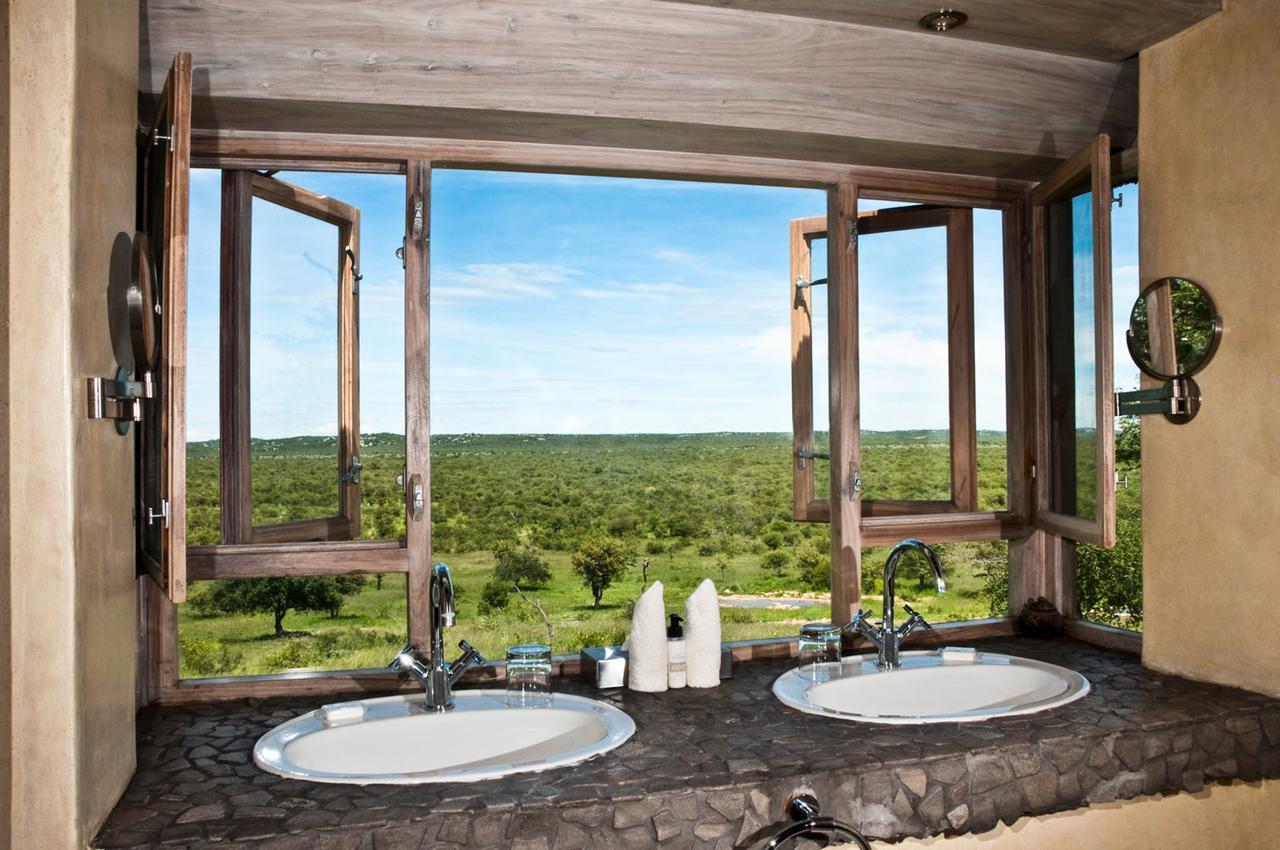 Ongava Lodge Окаукуэджо Экстерьер фото